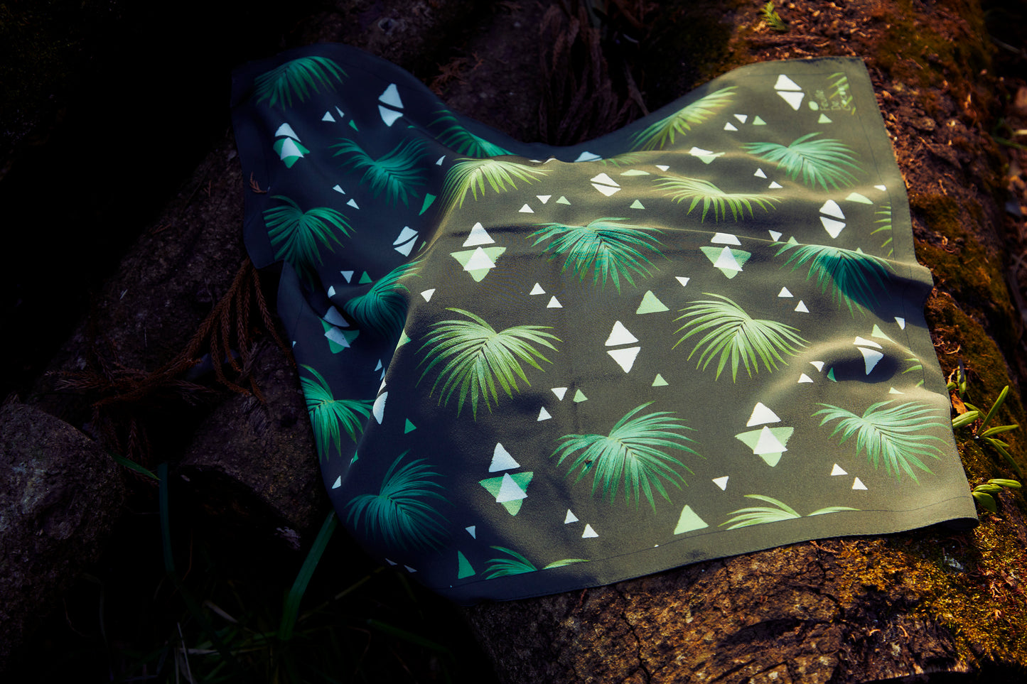 Extreme Silk Scarf Bandana 53 x 53 / Botanical Life-Khaki Green