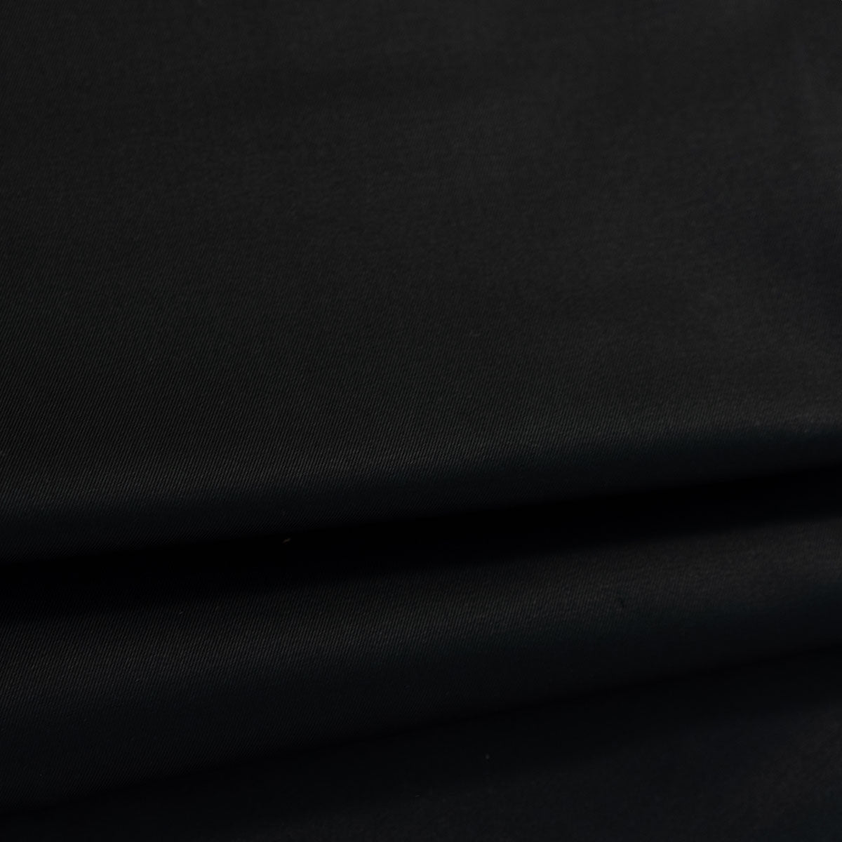 M957 COTTON AND POLYESTER DYED TWILL